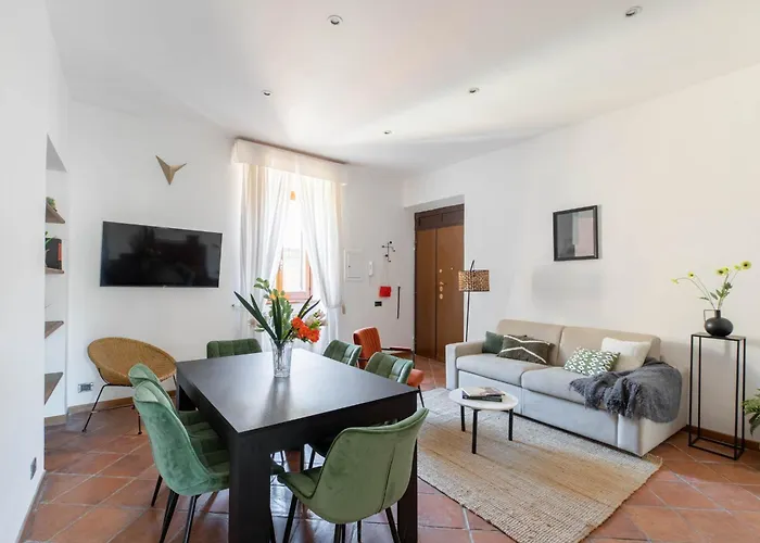 Iflat Pantheon's Roomy And Friendly Appartement