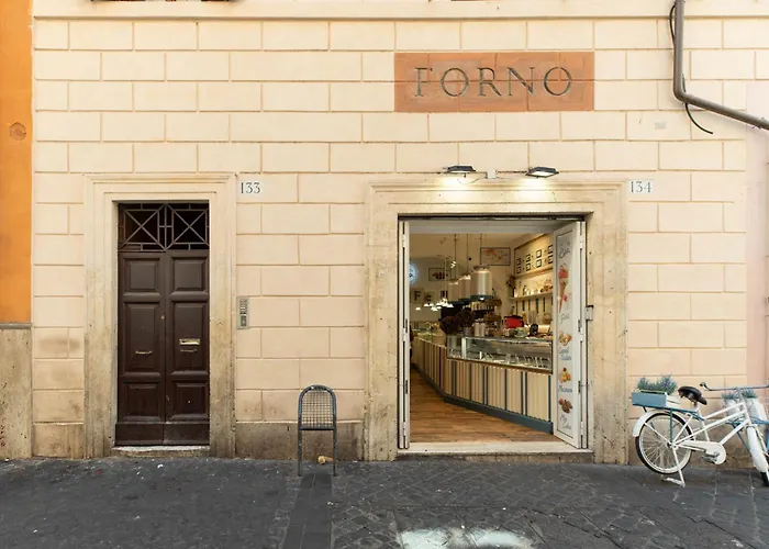 Iflat Pantheon's Roomy And Friendly Appartement