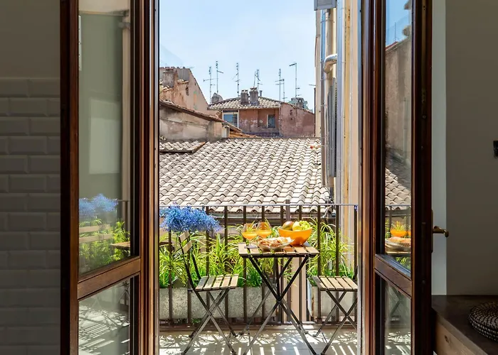 Iflat Pantheon's Roomy And Friendly Appartement *